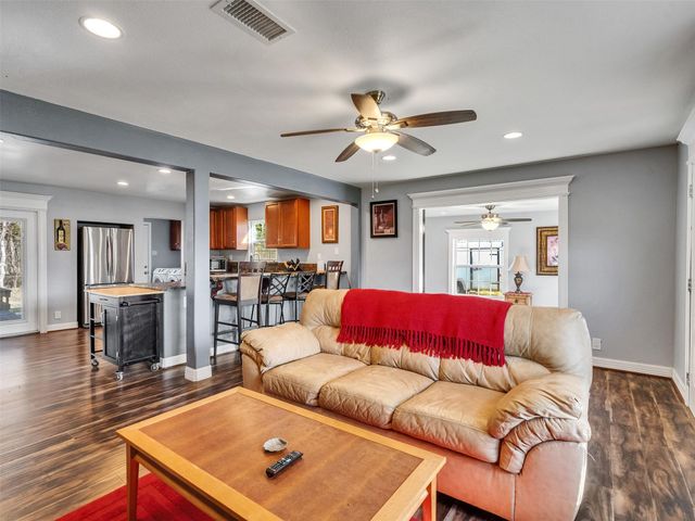 20966 Highway 35, Sweeny, TX 77480