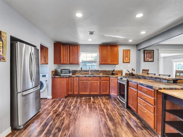 20966 Highway 35, Sweeny, TX 77480