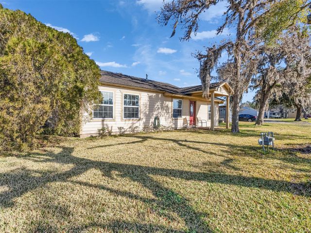 20966 Highway 35, Sweeny, TX 77480