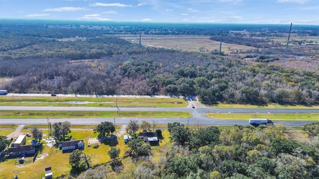 20966 Highway 35, Sweeny, TX 77480