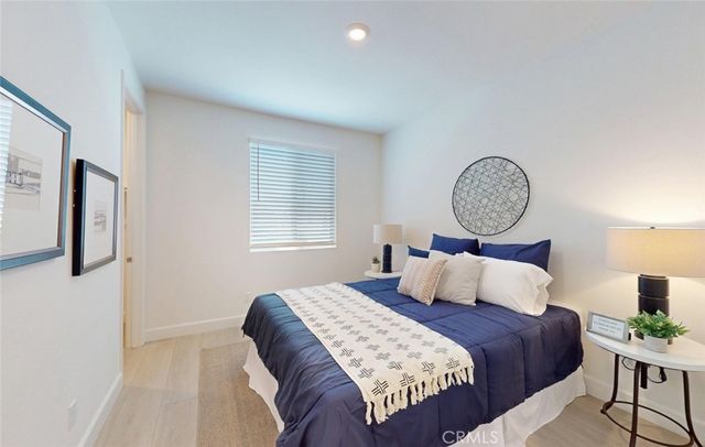 17536 Cameron Lane 105, Huntington Beach, CA 92647