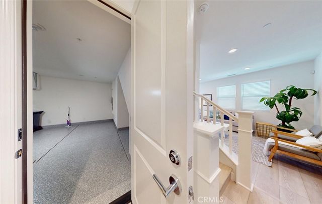 17536 Cameron Lane 105, Huntington Beach, CA 92647