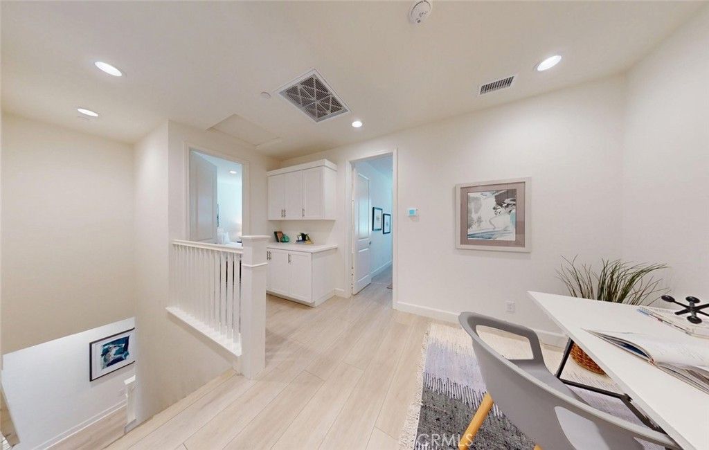 Image 19 of property listing at 17536 Cameron Lane 105, Huntington Beach, CA 92647