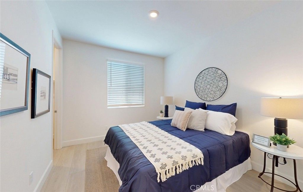 Image 21 of property listing at 17536 Cameron Lane 105, Huntington Beach, CA 92647