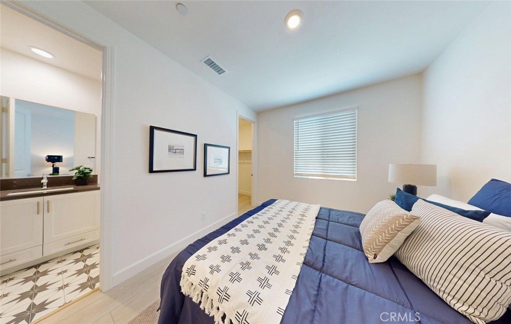 Image 29 of property listing at 17536 Cameron Lane 105, Huntington Beach, CA 92647