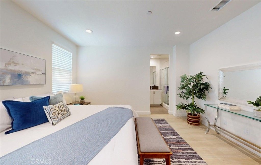 Image 35 of property listing at 17536 Cameron Lane 105, Huntington Beach, CA 92647