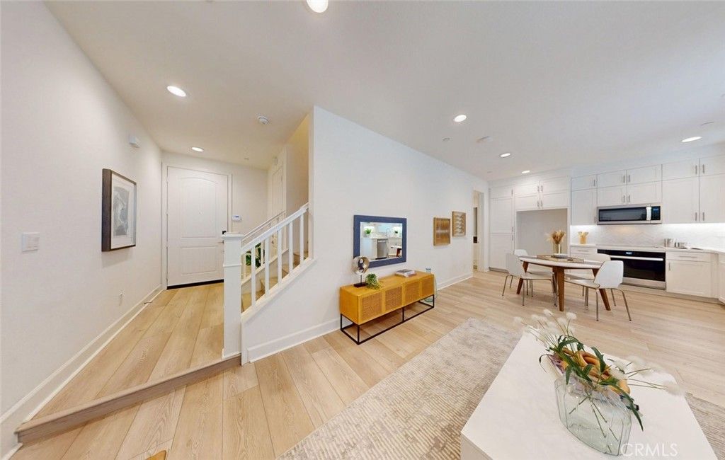Image 4 of property listing at 17536 Cameron Lane 105, Huntington Beach, CA 92647