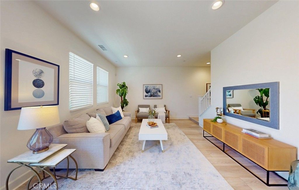 Image 8 of property listing at 17536 Cameron Lane 105, Huntington Beach, CA 92647