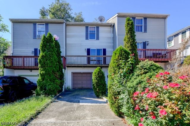 493 Fayette St, Perth Amboy City, NJ 08861