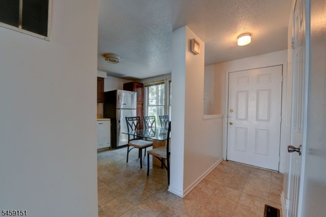 493 Fayette St, Perth Amboy City, NJ 08861