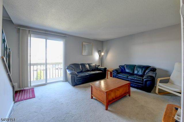 493 Fayette St, Perth Amboy City, NJ 08861