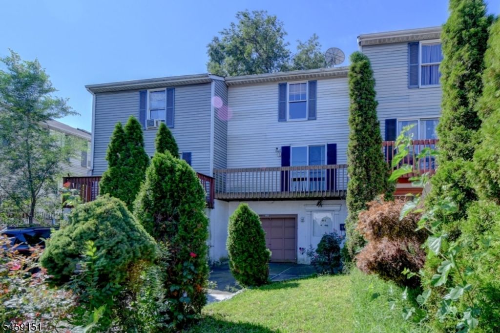 493 Fayette St, Perth Amboy City, NJ 08861 — photo 3