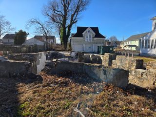 14 Locust Avenue, Danbury, CT 06810