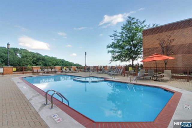100 Old Palisade Road 1610, Fort Lee, NJ 07024