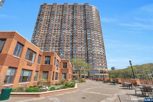100 Old Palisade Road 1610, Fort Lee, NJ 07024