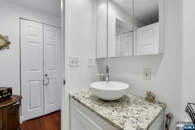 100 Old Palisade Road 1610, Fort Lee, NJ 07024