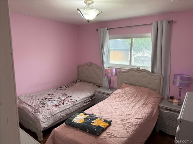 12395 Canterbury Drive, Sterling Heights, MI 48312