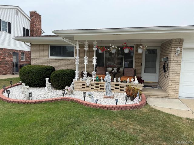 12395 Canterbury Drive, Sterling Heights, MI 48312