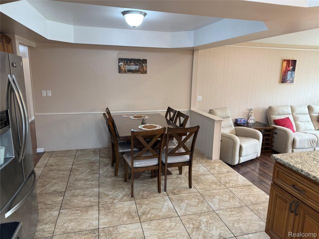 12395 Canterbury Drive, Sterling Heights, MI 48312