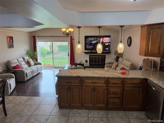 12395 Canterbury Drive, Sterling Heights, MI 48312