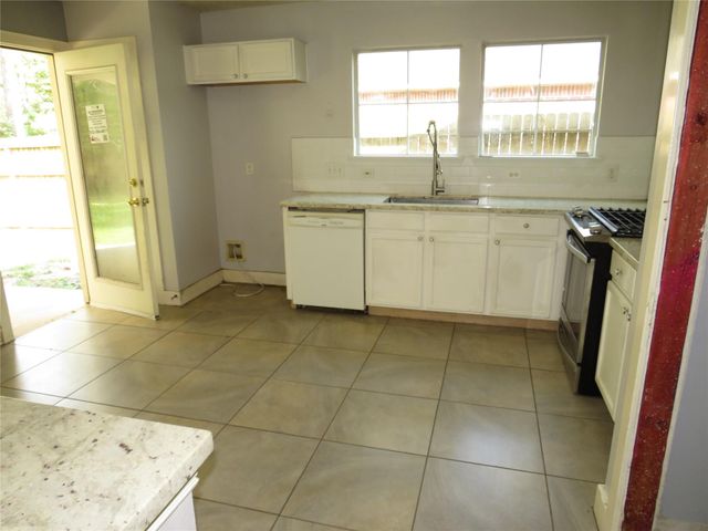 17135 Yeoman Way, Crosby, TX 77532