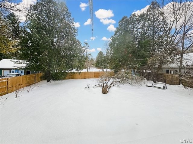 129 College Street, Kirkland, NY 13323