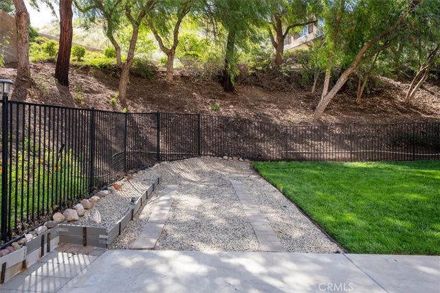 29522 Mammoth, Canyon Country, CA 91387