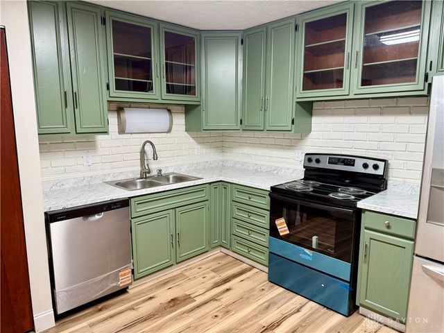 1924 Marinette Drive, Springfield, OH 45503