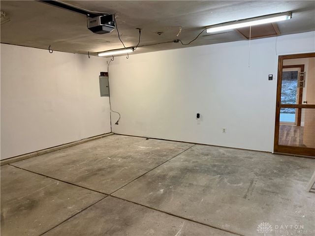 1924 Marinette Drive, Springfield, OH 45503