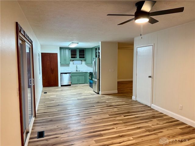 1924 Marinette Drive, Springfield, OH 45503