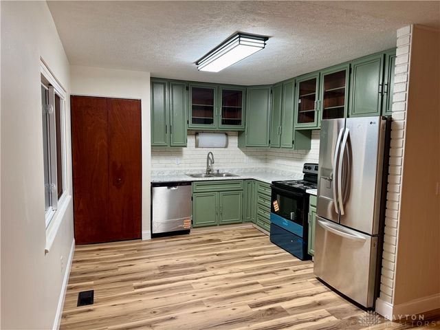 1924 Marinette Drive, Springfield, OH 45503