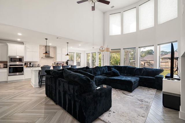 634 Cibolo Creek Drive, Conroe, TX 77304