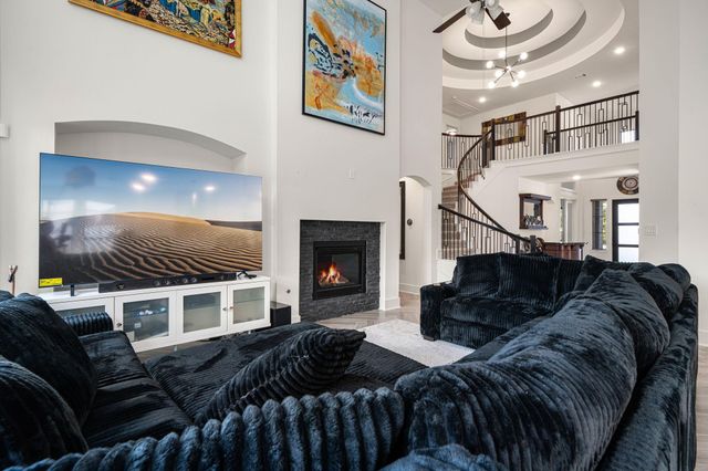 634 Cibolo Creek Drive, Conroe, TX 77304