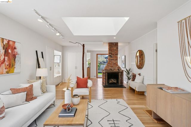 1234 Stannage Ave, Berkeley, CA 94706