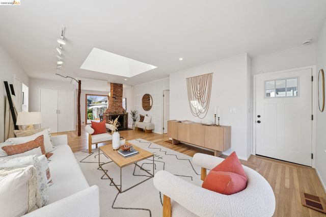 1234 Stannage Ave, Berkeley, CA 94706