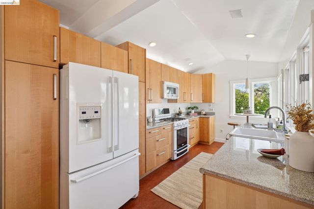 1234 Stannage Ave, Berkeley, CA 94706