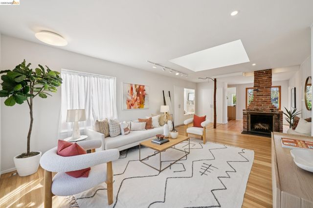 1234 Stannage Ave, Berkeley, CA 94706