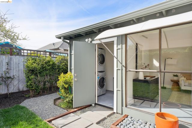 1234 Stannage Ave, Berkeley, CA 94706