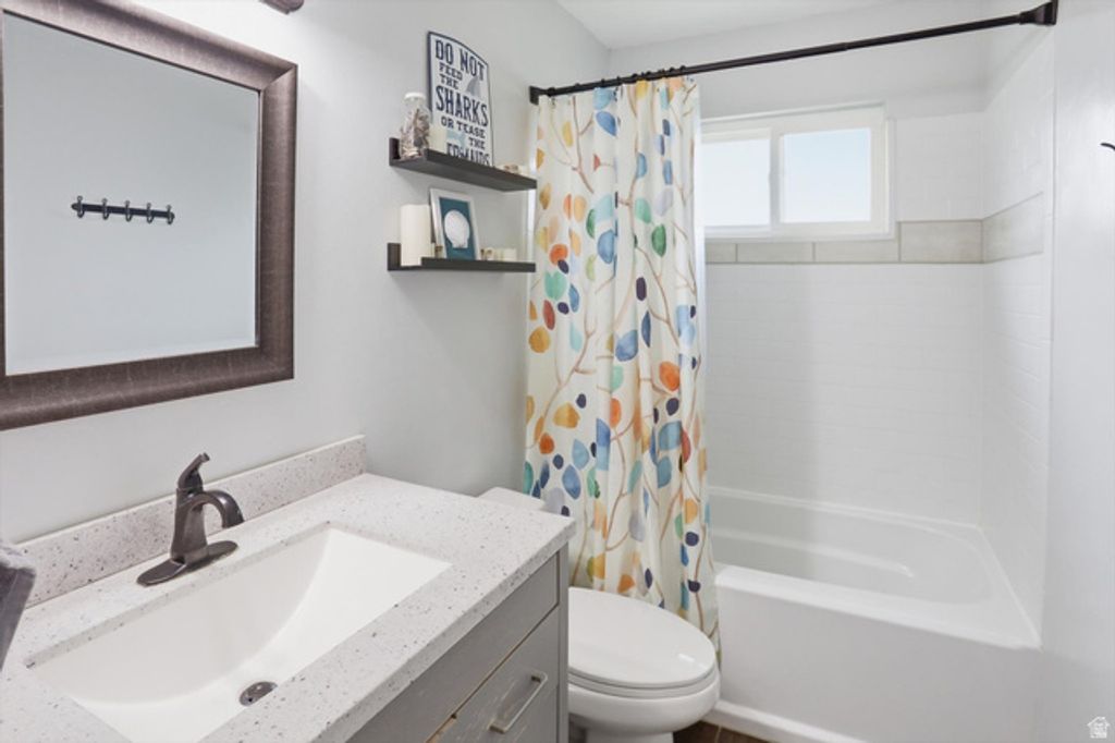 Image 15 of property listing at 1545 E 1300 S, Ogden, UT 84404