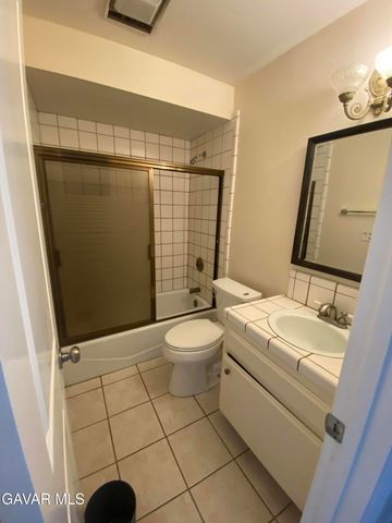 20909 Ridgeway Drive, Tehachapi, CA 93561