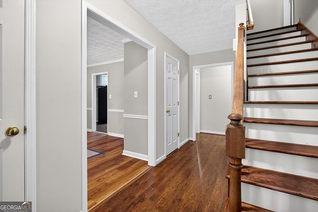 110 Greenway Court, Fayetteville, GA 30215