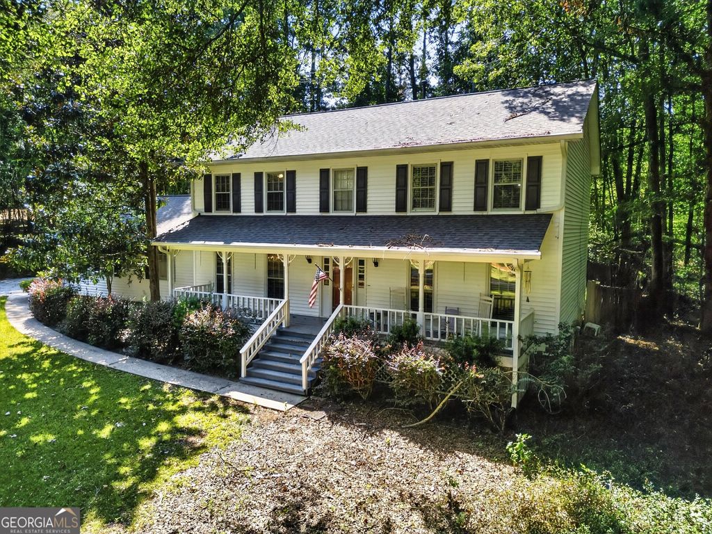 110 Greenway Court, Fayetteville, GA 30215