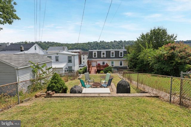 326 SPRING MILL AVE, Conshohocken, PA 19428