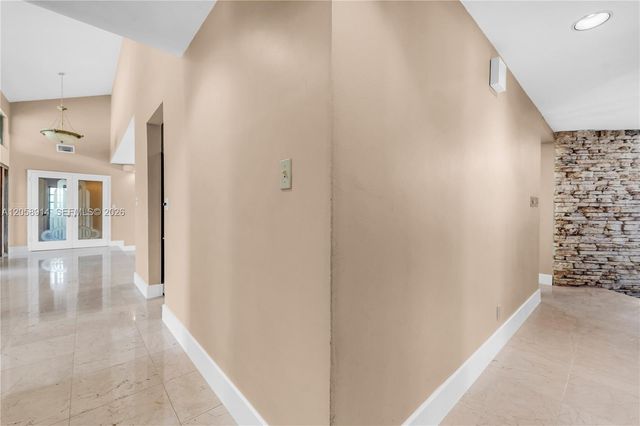 12731 NW 1st Street, Plantation, FL 33325