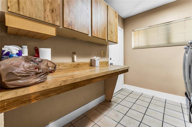 12731 NW 1st Street, Plantation, FL 33325