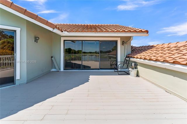 12731 NW 1st Street, Plantation, FL 33325