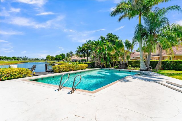 12731 NW 1st Street, Plantation, FL 33325
