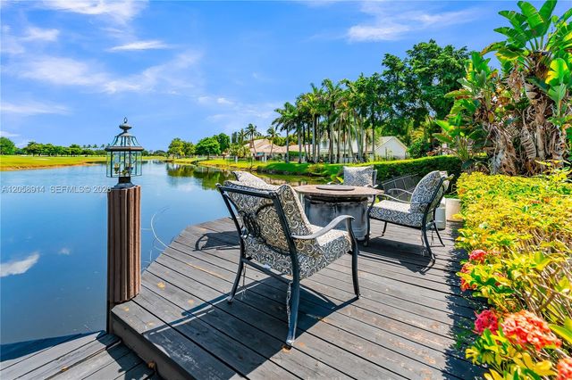 12731 NW 1st Street, Plantation, FL 33325