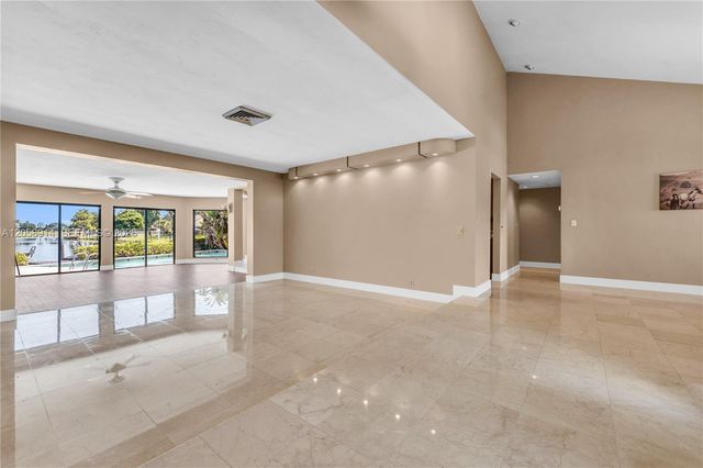 12731 NW 1st Street, Plantation, FL 33325