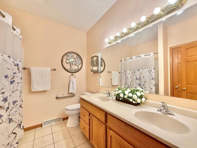 702 East Street, Clinton, WI 53525